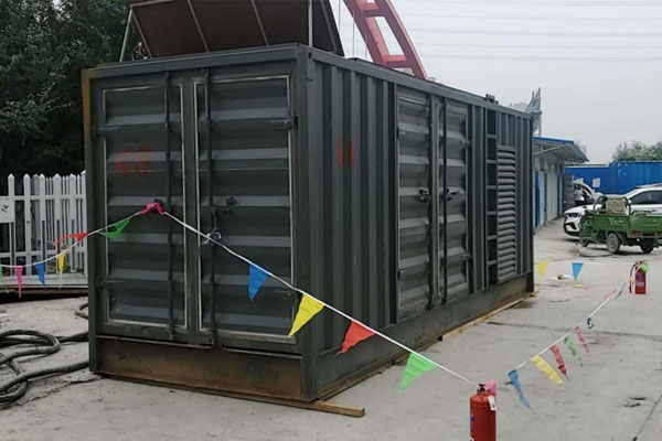 德宏发电机租赁空气滤清器多久更换一次？