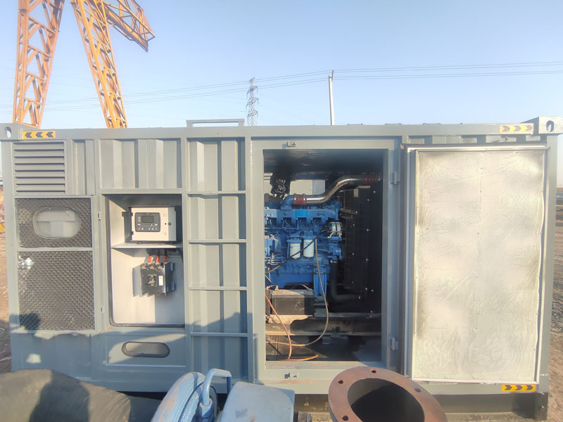 德宏柴油发电机组的机油多久更换一次比较合适？